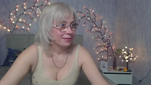 Snapshot of LaurenWishy chatting on May 2026 11:59:02 AM LaurenWishy online show from May 2026 11:59:02 AM