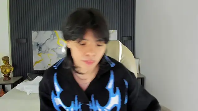 Sylasfrost online show from November 2025 08:46:02 PM