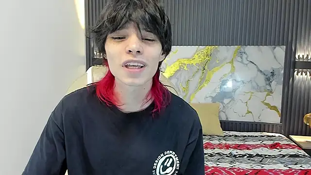 Sylasfrost online show from December 2025 07:54:02 PM