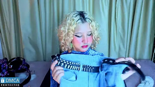 Snapshot of ahsly_Zam chatting on February 2026 03:01:02 AM ahsly Zam online show from February 2026 03:01:02 AM