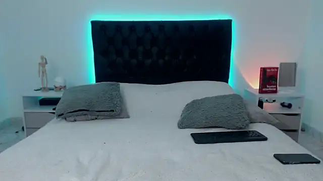 ray Weeed online show from November 2025 01:17:01 AM