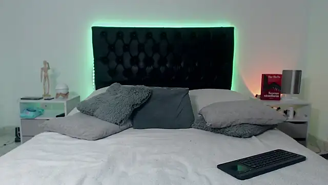 ray Weeed online show from November 2025 11:41:01 PM