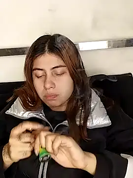 Emmyxxx online show from January 2026 05:12:02 AM