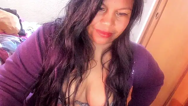 Snapshot of ebonycamelia chatting on June 2026 09:53:02 PM ebonycamelia online show from June 2026 09:53:02 PM