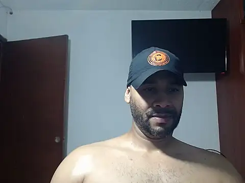 musclehetero online show from December 2025 04:56:01 PM