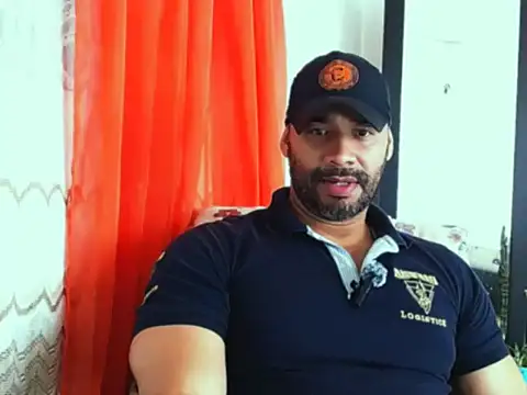 Snapshot of musclehetero chatting on May 2026 07:56:02 PM musclehetero online show from May 2026 07:56:02 PM
