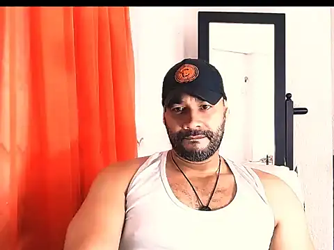Snapshot of musclehetero chatting on May 2026 02:13:02 PM musclehetero online show from May 2026 02:13:02 PM