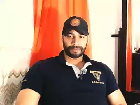 Snapshot of musclehetero chatting on May 2026 09:42:02 PM musclehetero online show from May 2026 09:42:02 PM