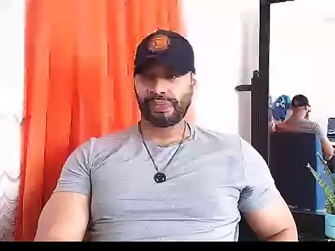 Snapshot of musclehetero chatting on May 2026 01:16:02 PM musclehetero online show from May 2026 01:16:02 PM