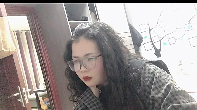 Snapshot of Huahua3187 chatting on November 2025 12:49:02 PM Huahua3187 online show from November 2025 12:49:02 PM