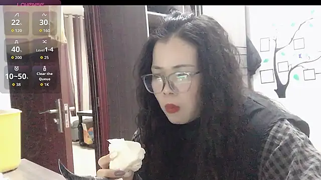 Snapshot of Huahua3187 chatting on November 2025 10:38:02 AM Huahua3187 online show from November 2025 10:38:02 AM