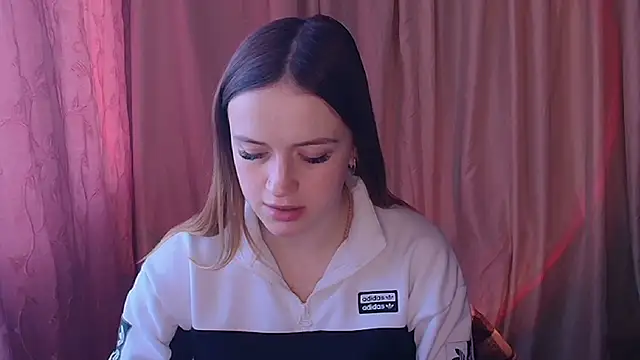 Illa May online show from February 2026 11:33:01 AM