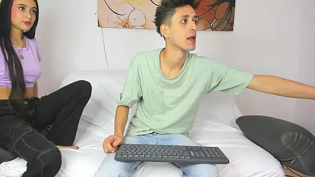 dracke and zara online show from December 2025 12:11:02 PM