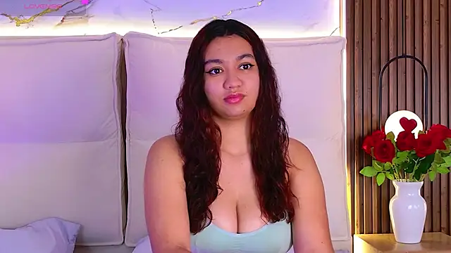 Snapshot of VictoriaLombardi chatting on November 2025 01:14:02 PM VictoriaLombardi online show from November 2025 01:14:02 PM