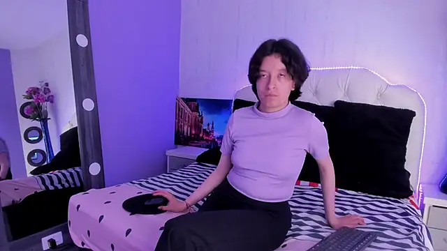 Snapshot of CoralAndOcean_ chatting on November 2025 12:41:02 PM CoralAndOcean online show from November 2025 12:41:02 PM