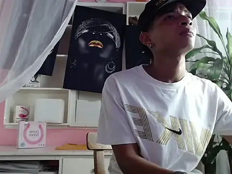 crissex3 online show from March 2026 12:13:01 PM