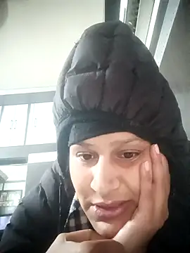 Ariana101 online show from November 2025 07:12:01 AM