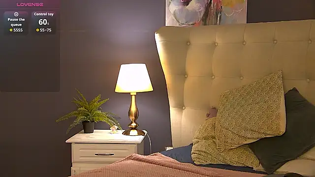 SeniGrandee online show from February 2026 08:25:01 PM