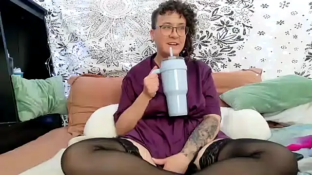 Snapshot of sareberr420 chatting on March 2026 04:13:02 PM sareberr420 online show from March 2026 04:13:02 PM