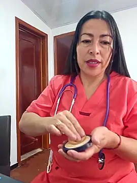 JustSamantha  online show from December 2025 01:29:02 PM