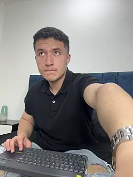 Snapshot of Ethan-Connor chatting on November 2025 08:44:01 PM Ethan-Connor online show from November 2025 08:44:01 PM