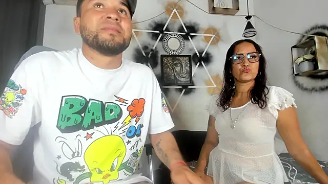 Snapshot of StephaniaAndRandy chatting on November 2025 05:50:02 PM StephaniaAndRandy online show from November 2025 05:50:02 PM