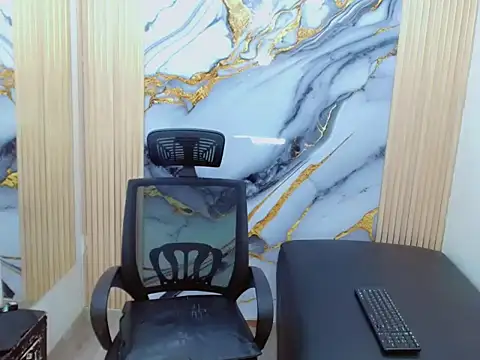 Snapshot of MeganCock chatting on November 2025 02:56:01 AM MeganCock online show from November 2025 02:56:01 AM