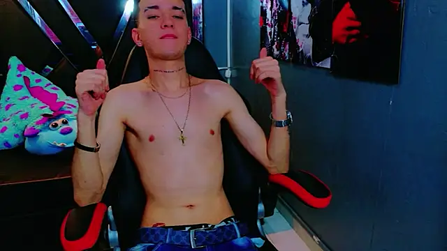 Snapshot of ErosWildBoy chatting on December 2025 09:12:02 PM ErosWildBoy online show from December 2025 09:12:02 PM