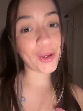 Snapshot of Little__Danni1 chatting on June 2026 01:28:02 AM Little Danni1 online show from June 2026 01:28:02 AM