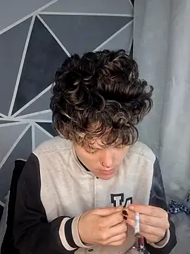 megan NL online show from December 2025 12:05:01 AM