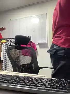 charlie bass online show from November 2025 06:02:01 AM