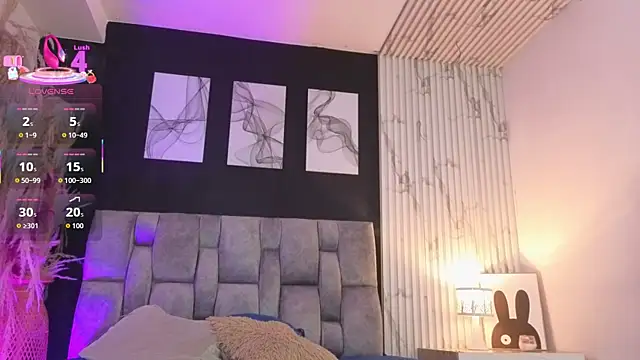 dahianae   online show from November 2025 03:53:02 AM