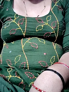 yamunna647 online show from November 2025 11:10:03 AM