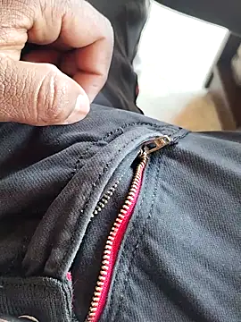 Roy   121 online show from February 2026 10:49:02 AM