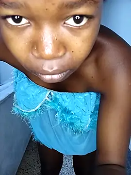 Snapshot of AngelaAbi chatting on November 2025 07:21:02 AM AngelaAbi online show from November 2025 07:21:02 AM