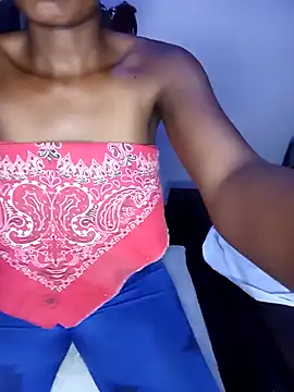 Snapshot of AngelaAbi chatting on November 2025 07:29:01 PM AngelaAbi online show from November 2025 07:29:01 PM