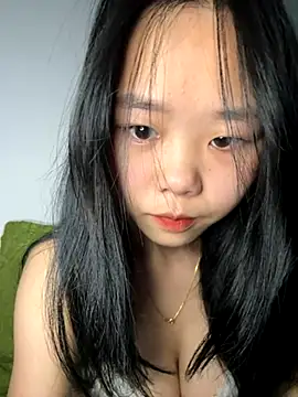 Snapshot of Kiee-lee chatting on November 2025 02:19:01 PM Kiee-lee online show from November 2025 02:19:01 PM