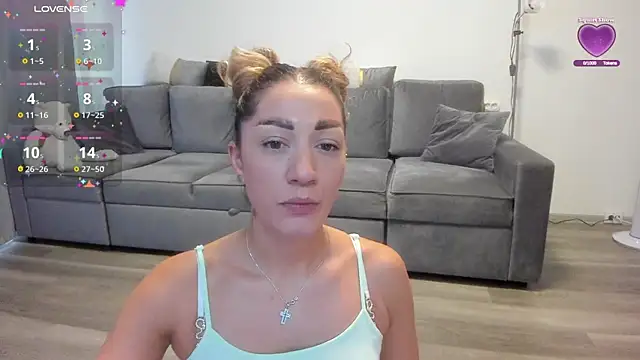 Snapshot of rossana_doll chatting on July 2026 11:03:01 AM rossana doll online show from July 2026 11:03:01 AM