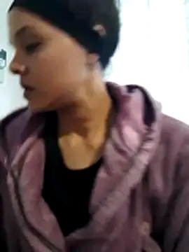 Snapshot of Cadence28 chatting on December 2025 06:29:02 AM Cadence28 online show from December 2025 06:29:02 AM