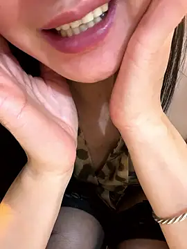 mitao xx online show from January 2026 02:44:02 PM