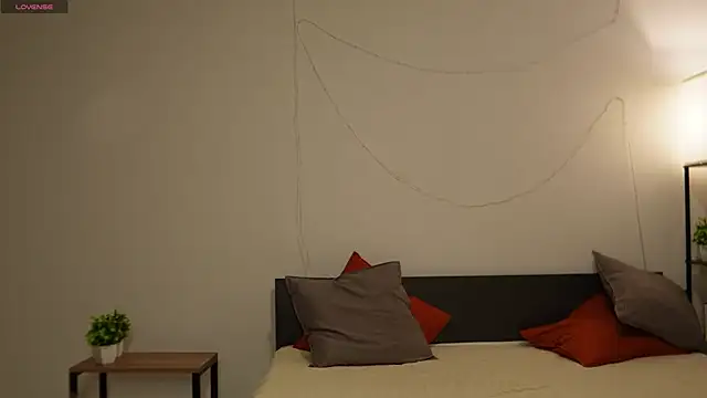 Angelic Lynn online show from December 2025 01:16:02 PM