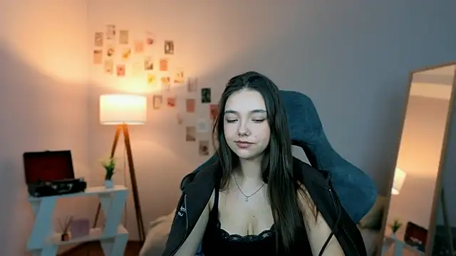 Vexorine online show from April 2026 09:39:33 PM