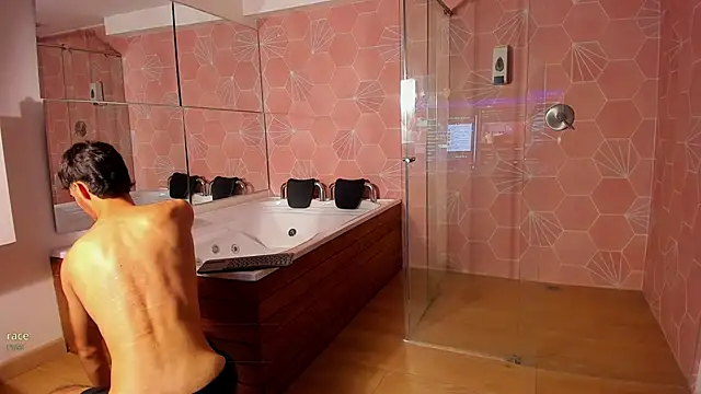 Emir Ozan  online show from February 2026 08:12:02 PM