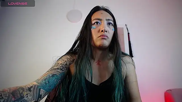 LunaAponte online show from February 2026 03:01:02 AM