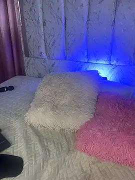 luna-fire online show from March 2026 05:08:02 AM