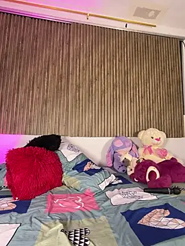 Hayley-Fox online show from March 2026 02:04:02 AM