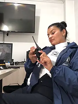 Rosa Vidal  online show from November 2025 07:03:01 PM