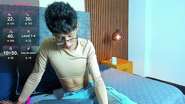 alan bless18 online show from December 2025 06:58:01 PM