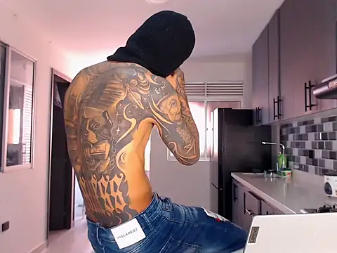 master Tripa online show from December 2025 01:53:01 PM