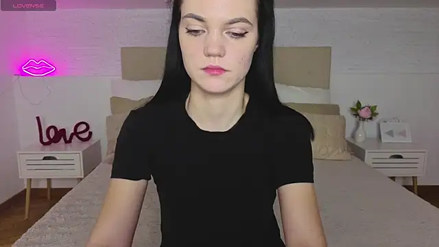 Camila 777  online show from November 2025 08:52:02 PM